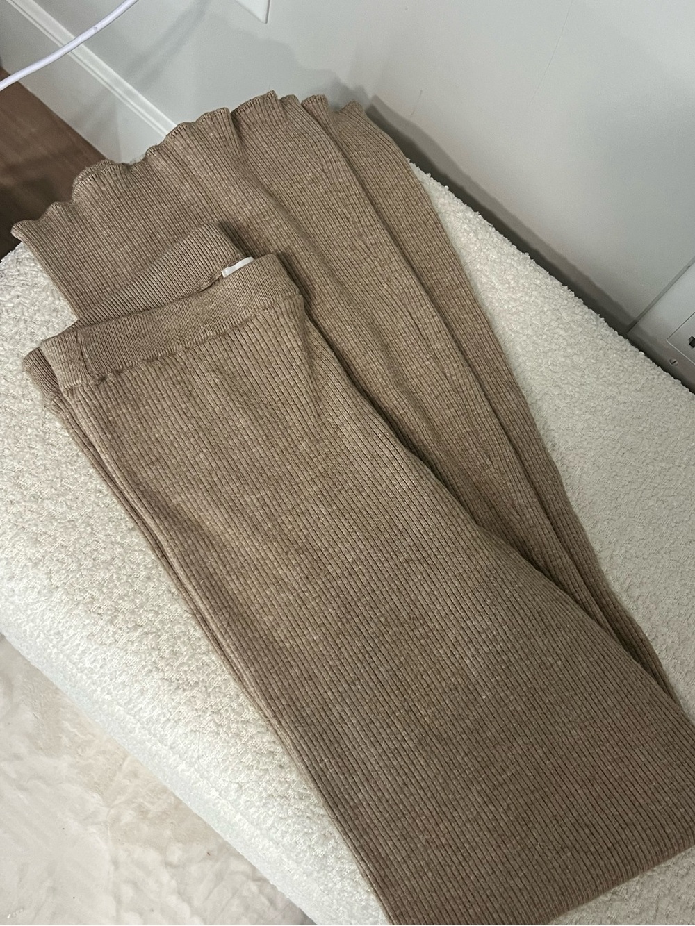 MESHKI JOVIE SZ SMALL KNIT PANTS - Picture 2 of 4